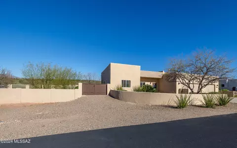 Exterior - 13835 S Galloping Dee Ct, Vail, AZ 85641 photo 4 of 14