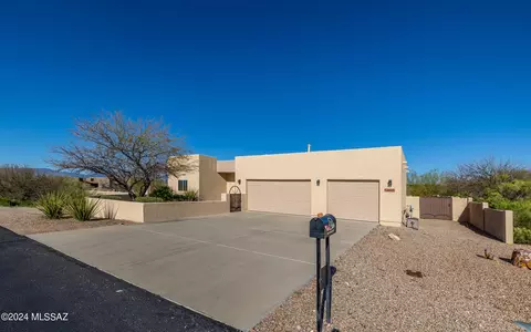 Exterior - 13835 S Galloping Dee Ct, Vail, AZ 85641 photo 3 of 14