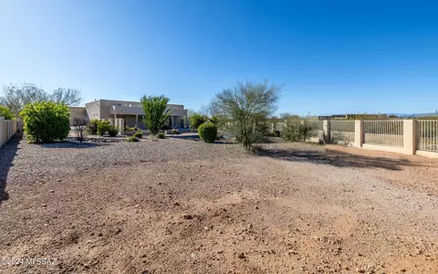 View/Area - 13835 S Galloping Dee Ct, Vail, AZ 85641 photo 3 of 7