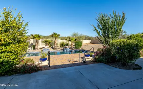 Exterior - 13835 S Galloping Dee Ct, Vail, AZ 85641 photo 6 of 14