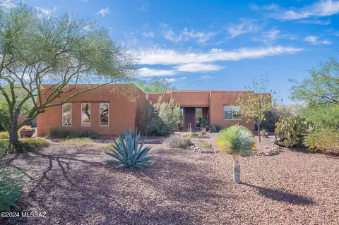 130 S Melpomene Way, Vail, AZ 85641