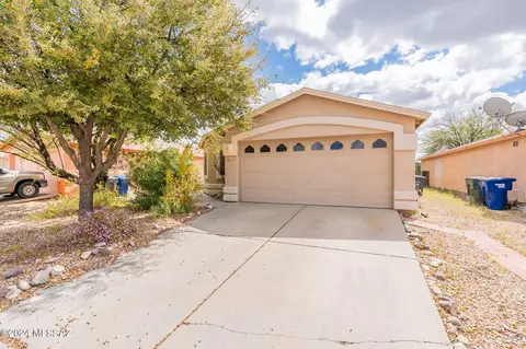 7725 S Meadow Spring Way, Tucson, AZ 85747
