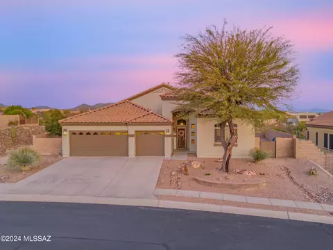 10715 S Miralago Dr, Vail, AZ 85641