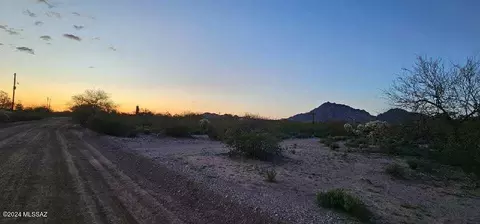 5730 W Creda St, Tucson, AZ 85735