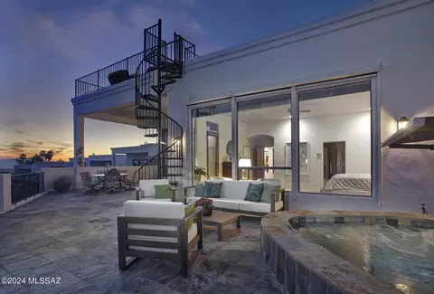 5140 E Calle Brillante, Tucson, AZ 85718