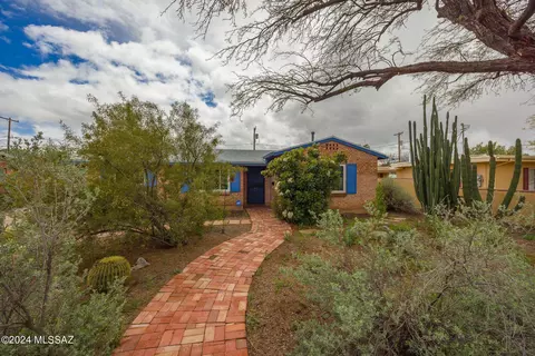 3220 E Lester St, Tucson, AZ 85716