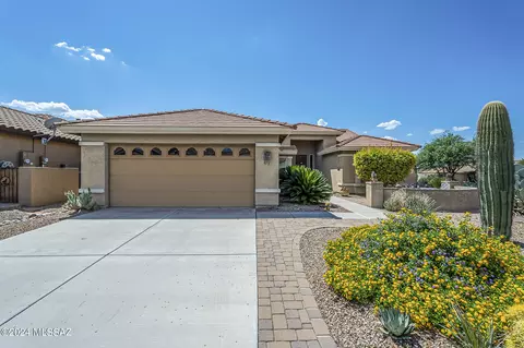 971 N Turquoise Vista Dr, Green Valley, AZ 85614