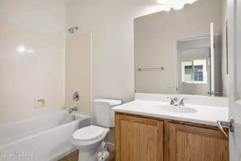 Bath - 5956 S Starling Dr, Tucson, AZ 85747 photo 1 of 1