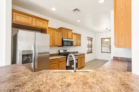 5956 S Starling Dr, Tucson, AZ 85747