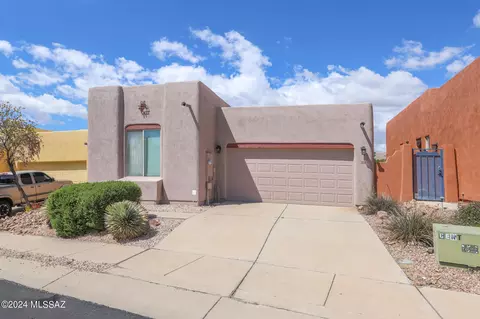 7684 E Palace Park Loop, Tucson, AZ 85710