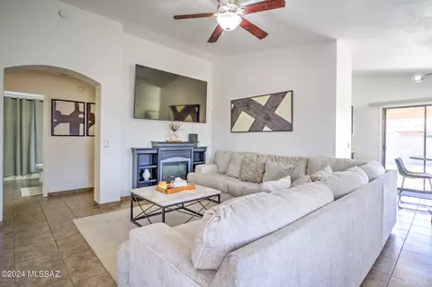 1659 W Denning Ct, Tucson, AZ 85746