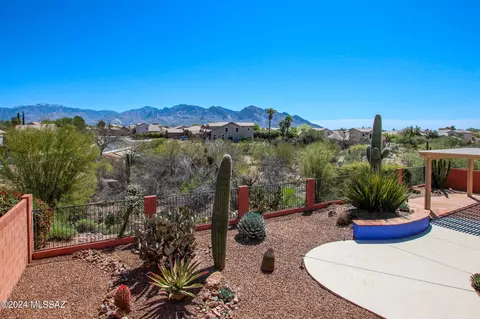 11080 N Canada Ridge Dr, Oro Valley, AZ 85737