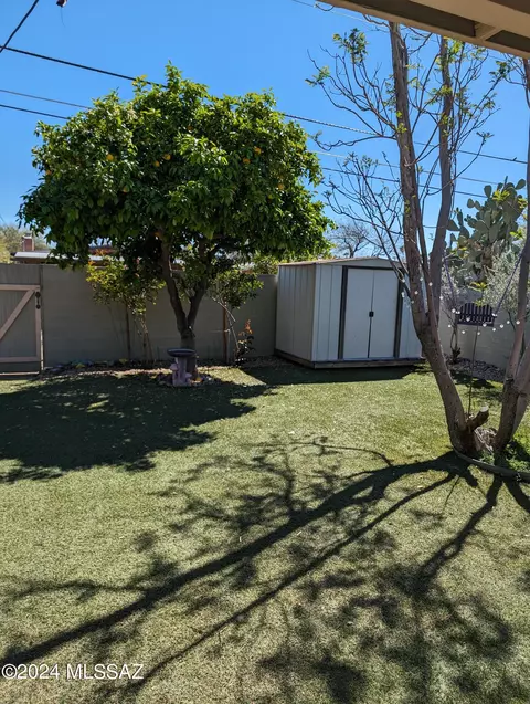 Exterior - 2326 E 19th St, Tucson, AZ 85719 photo 5 of 8