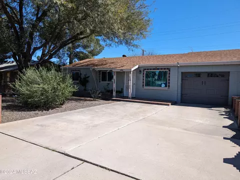 Exterior - 2326 E 19th St, Tucson, AZ 85719 photo 2 of 8