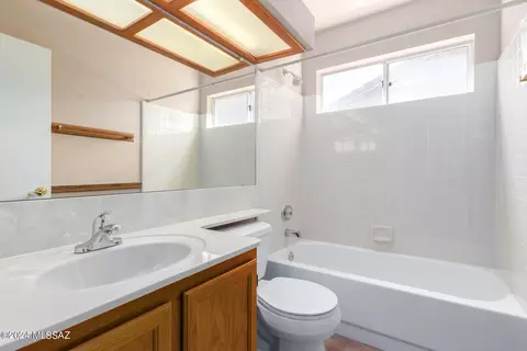 Bath - 9574 E Adare Ln, Tucson, AZ 85747 photo 2 of 2