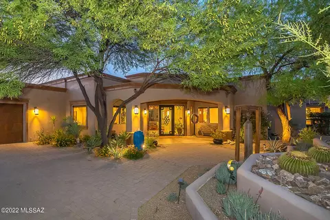 4645 N Placita Roca Blanca, Tucson, AZ 85718