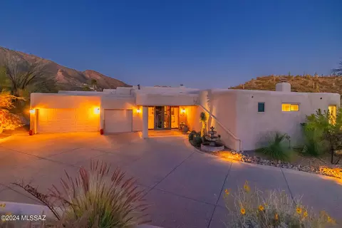 6410 N Nirvana Pl, Tucson, AZ 85750