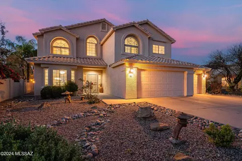 210 S Daybright Pl, Tucson, AZ 85748