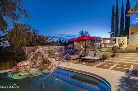 5466 E Gleneagles Dr, Tucson, AZ 85718