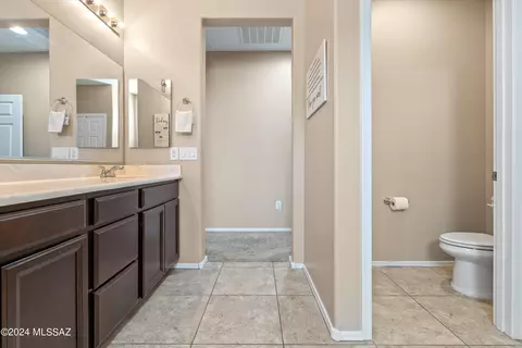 Bath - 9427 E Avellanet Ln, Vail, AZ 85641 photo 2 of 3
