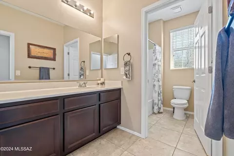 Bath - 9427 E Avellanet Ln, Vail, AZ 85641 photo 3 of 3