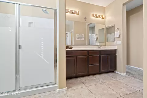 Bath - 9427 E Avellanet Ln, Vail, AZ 85641 photo 1 of 3
