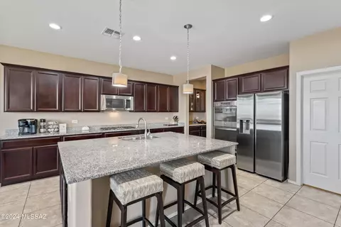 Kitchen - 9427 E Avellanet Ln, Vail, AZ 85641 photo 3 of 3