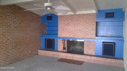 Living - 5426 E 8th St, Tucson, AZ 85711 photo 2 of 2
