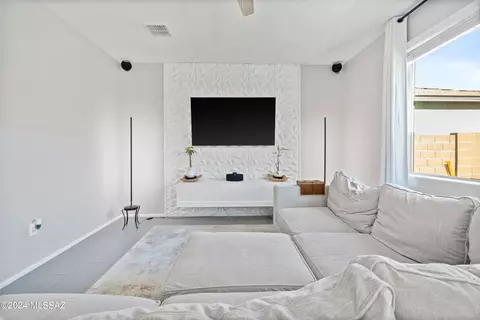 10020 E Camelback Trl, Tucson, AZ 85747 photo 9