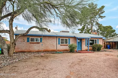 5226 E 8th St, Tucson, AZ 85711