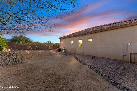 Exterior - 2540 E Lomas Dr, Vail, AZ 85641 photo 7 of 18
