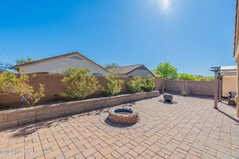 Exterior - 10468 E Oakbrook St, Tucson, AZ 85747 photo 6 of 6