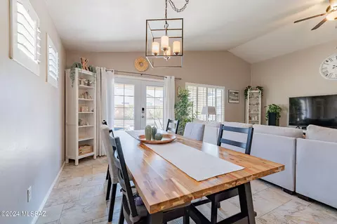 Dining - 10468 E Oakbrook St, Tucson, AZ 85747 photo 2 of 2