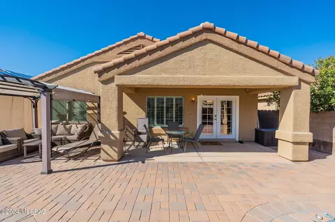 Exterior - 10468 E Oakbrook St, Tucson, AZ 85747 photo 5 of 6