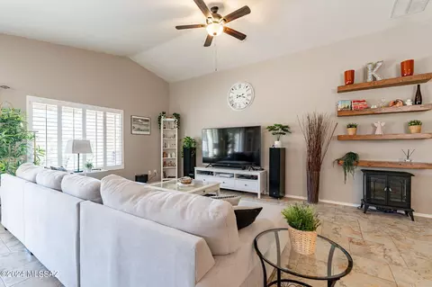 Living - 10468 E Oakbrook St, Tucson, AZ 85747 photo 3 of 4