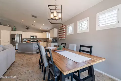 Dining - 10468 E Oakbrook St, Tucson, AZ 85747 photo 1 of 2