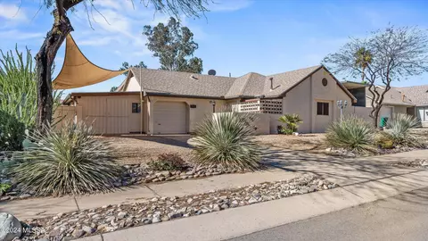 4940 W Ferret Dr, Tucson, AZ 85742