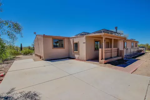 4040 S Silver Bridle Ln, Tucson, AZ 85735