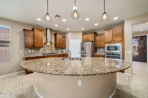Kitchen - 13974 E Barouche Dr, Vail, AZ 85641 photo 1 of 4