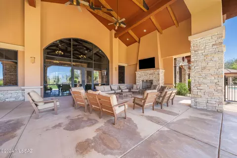 Exterior - 13974 E Barouche Dr, Vail, AZ 85641 photo 10 of 18