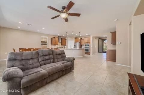 Living - 13974 E Barouche Dr, Vail, AZ 85641 photo 1 of 3