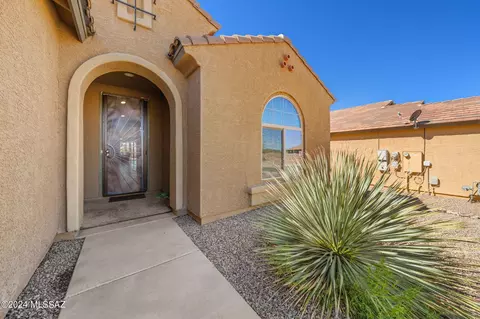 Exterior - 13974 E Barouche Dr, Vail, AZ 85641 photo 3 of 18