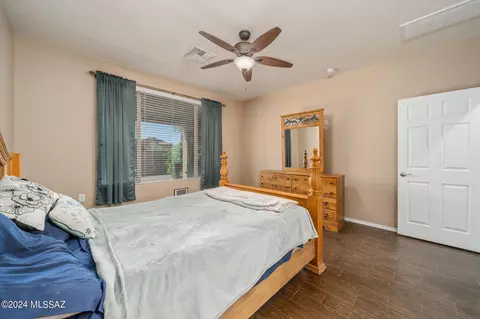 Bedroom - 13974 E Barouche Dr, Vail, AZ 85641 photo 3 of 7