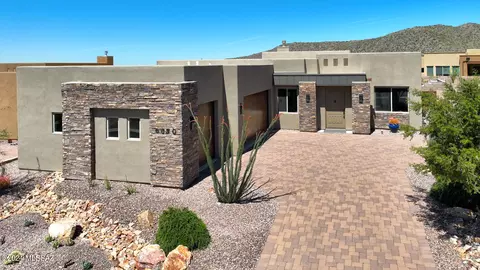 6630 W Red Hawk Pl, Marana, AZ 85658