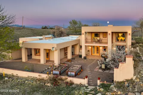 2794 Az 83, Elgin, AZ 85611