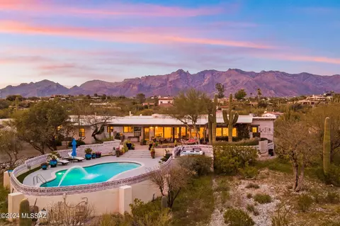 4400 N Hacienda Del Sol Rd, Tucson, AZ 85718