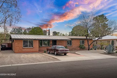 1912 N Campbell Ave, Tucson, AZ 85719