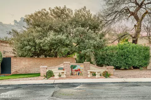 6990 E Calle Arandas, Tucson, AZ 85750