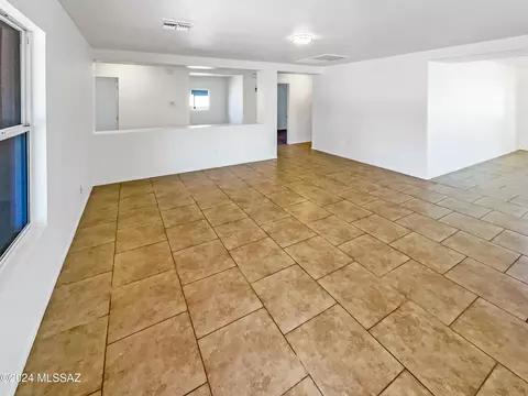 13654 E Shadow Pines Ln, Vail, AZ 85641 photo 3