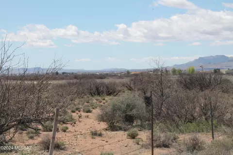 E Lum Road, Willcox, AZ 85643 photo 2